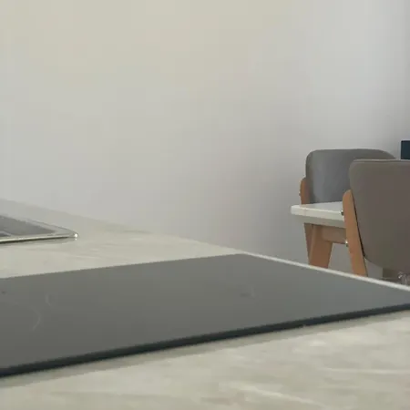 Karafili House كساميل