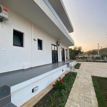 Apartment Karafili House Ksamil