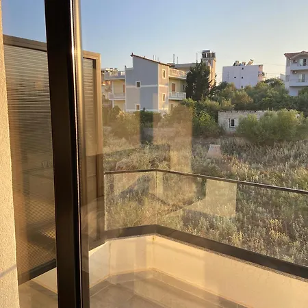 Karafili House كساميل