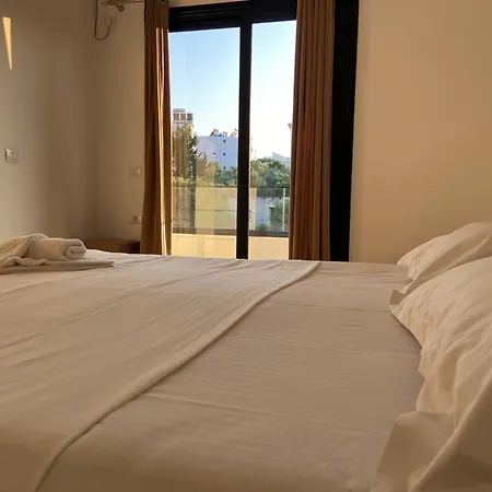 Karafili House * كساميل