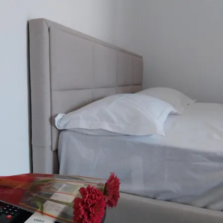 Karafili House Apartment *