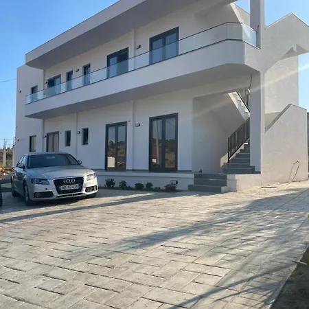 Karafili House * Ksamil