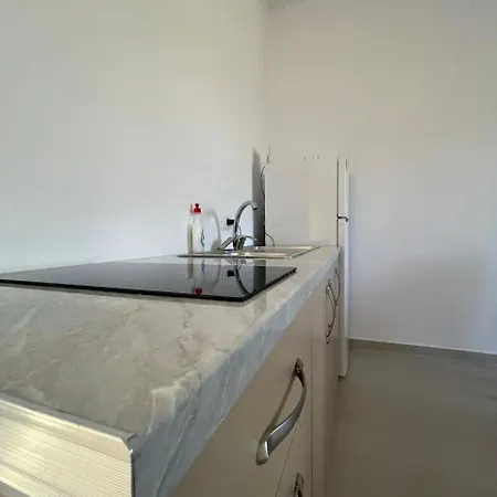 Karafili House Apartment Ksamil
