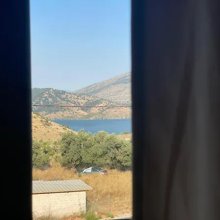 Karafili House Apartment
