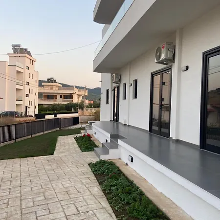 Karafili House Apartment Ksamil
