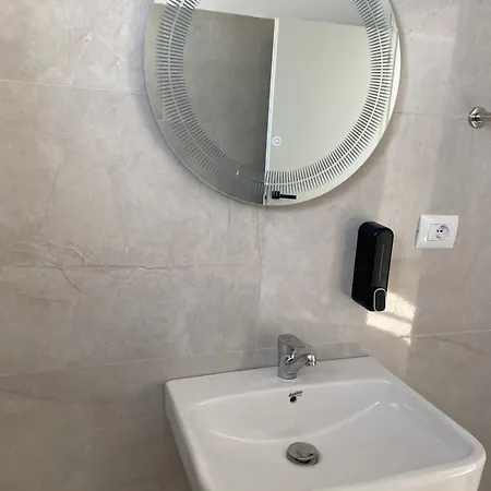 Karafili House * Ksamil