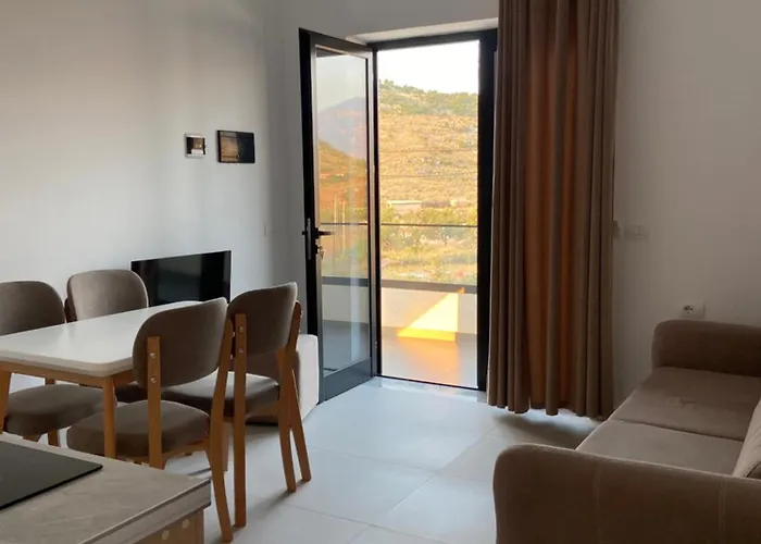 Karafili House Appartement