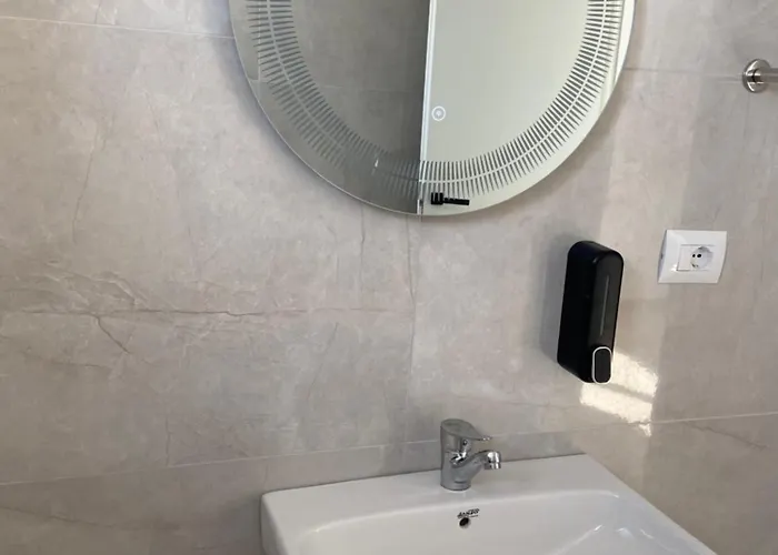 Karafili House * קסאמיל