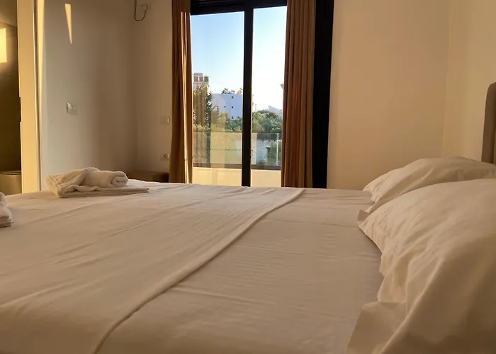 Karafili House * Ksamil