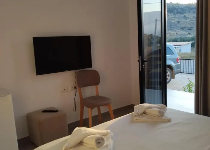 Karafili House Ksamil